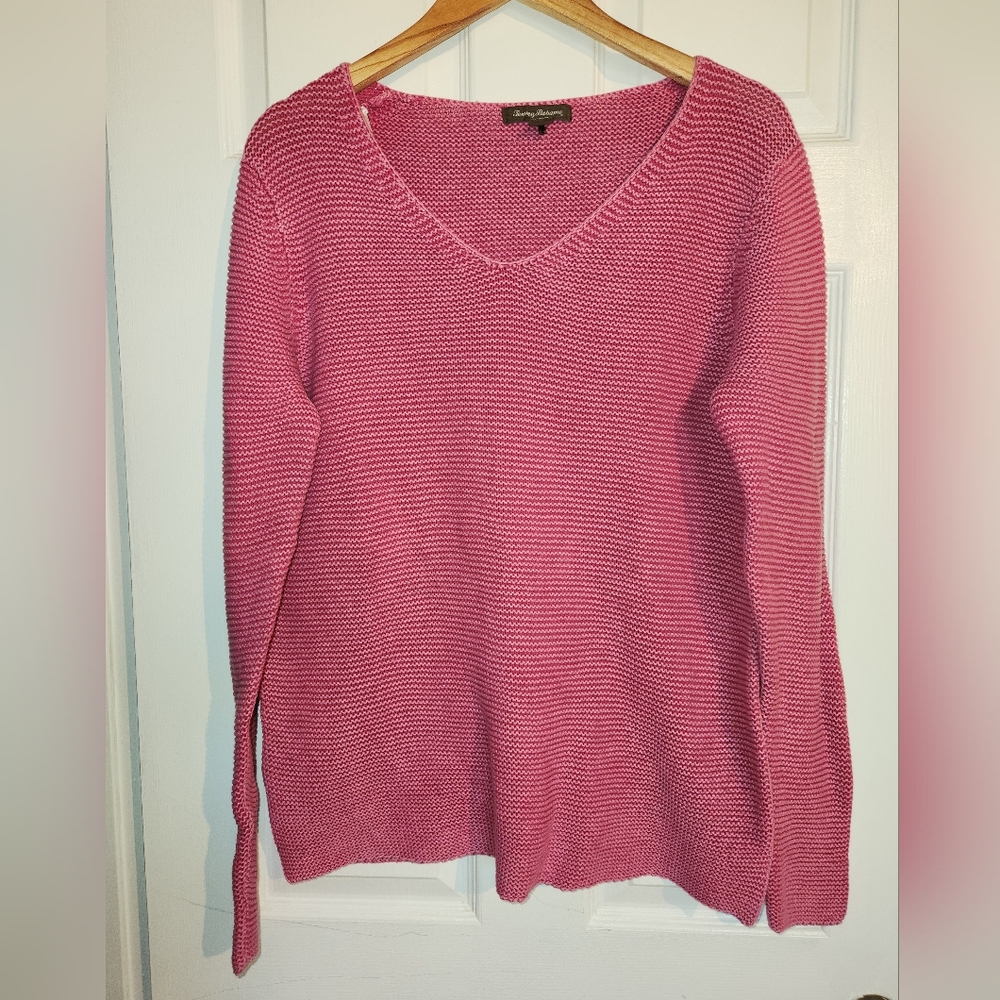 Tommy Bahama 100% cotton v-neck sweater size medium